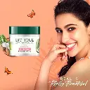bio coco2.webp